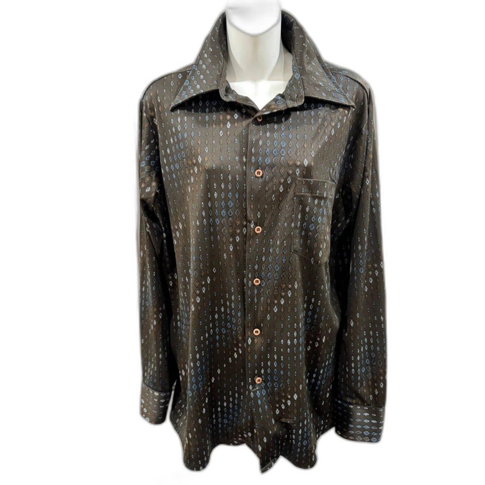 Van Huesen Man's Shirt Size L
